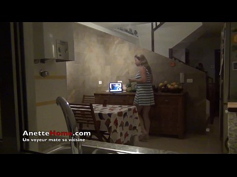 Видео русская девушка трахается в попу и ругается матом